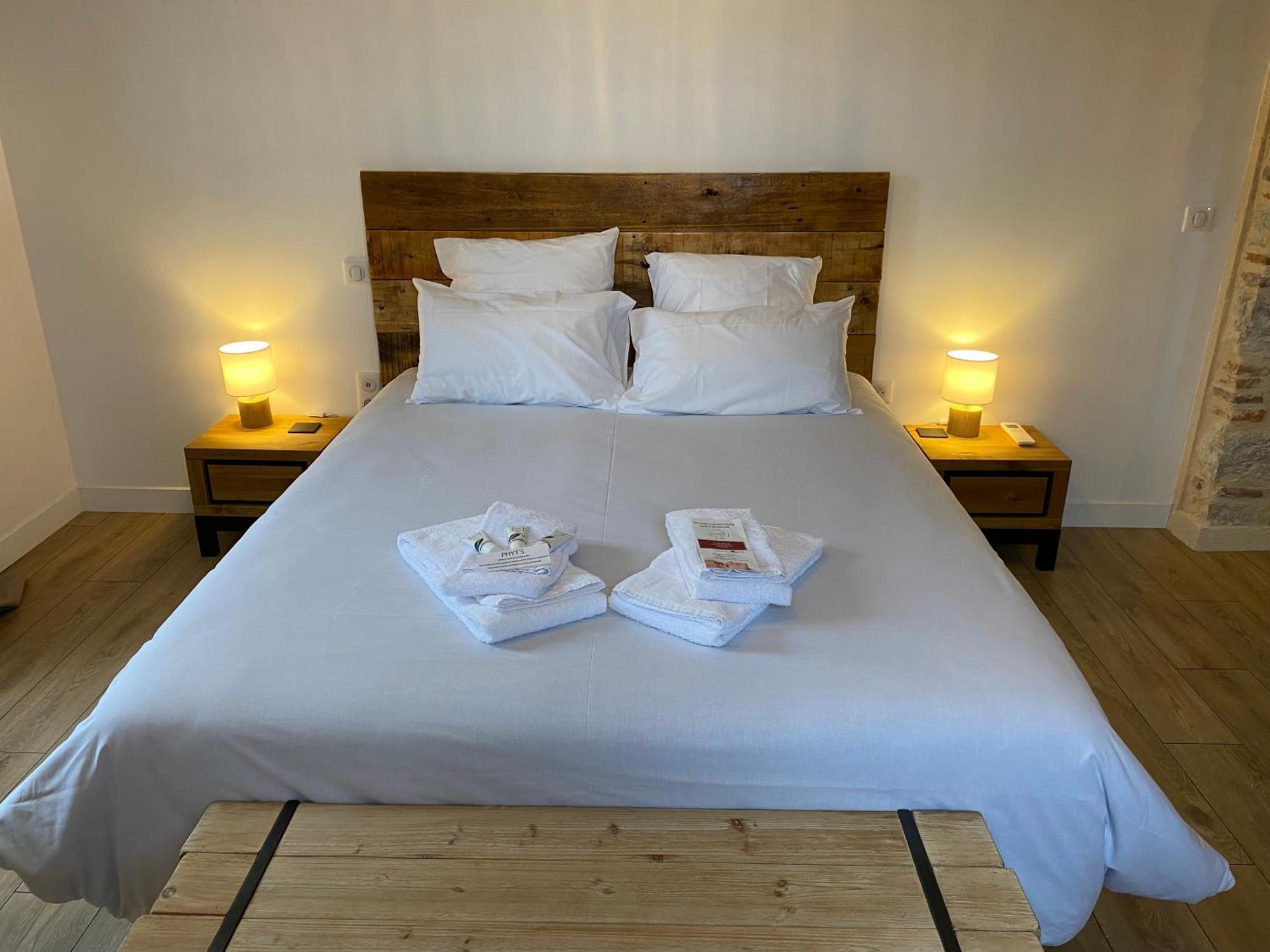 La Bellours Chambre D'Hotes カオール エクステリア 写真