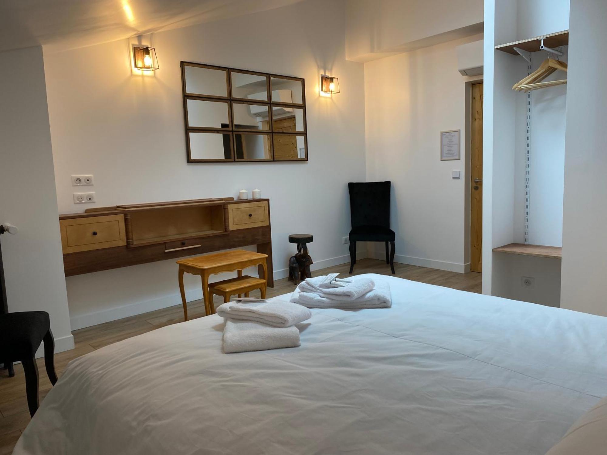 La Bellours Chambre D'Hotes カオール エクステリア 写真